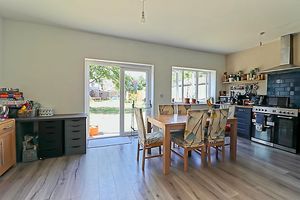 Dining Room- click for photo gallery